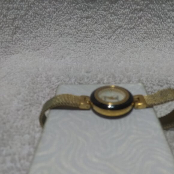 Armitron Now Quartz Watch MOP Dial WR Gold Bracelet Band Women New Bat Works - Picture 5 of 10